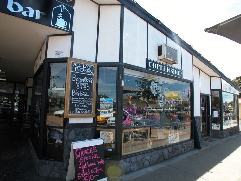 Shop 2/72 Chapel Street, Cowes VIC 3922