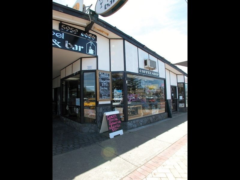 Shop 2/72 Chapel Street, Cowes VIC 3922