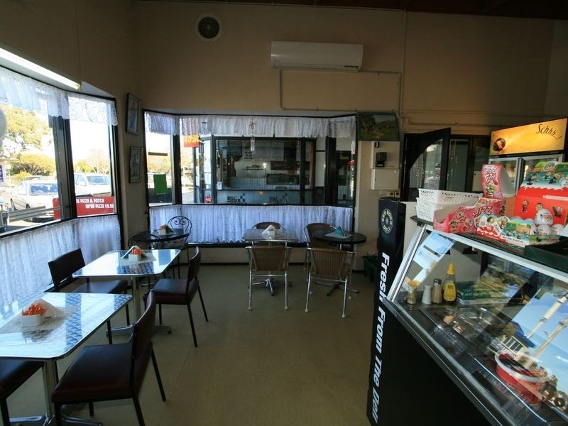 Shop 2/72 Chapel Street, Cowes VIC 3922