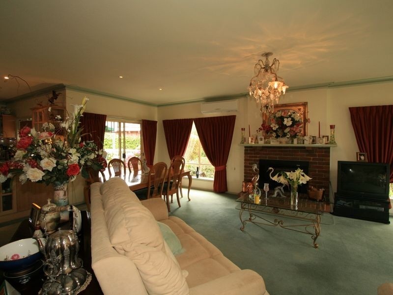 1 Honeyeater Drive, Cowes VIC 3922