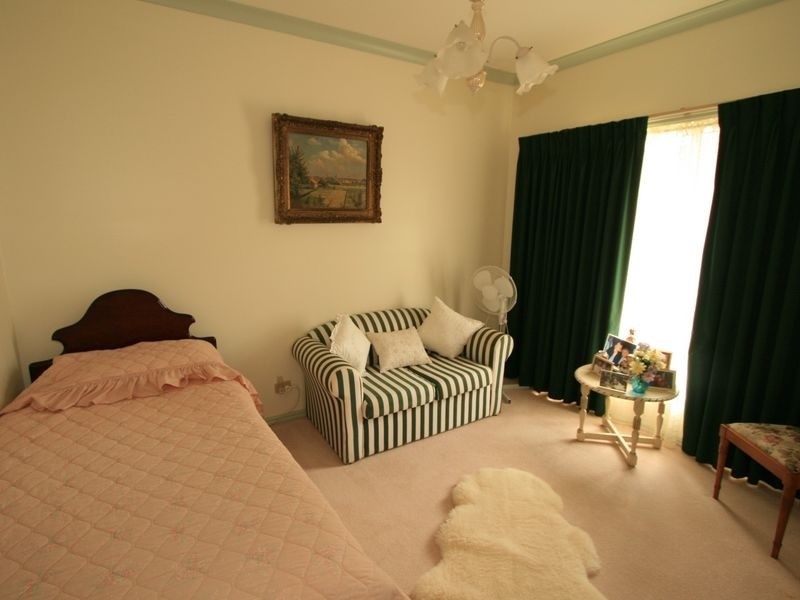 1 Honeyeater Drive, Cowes VIC 3922