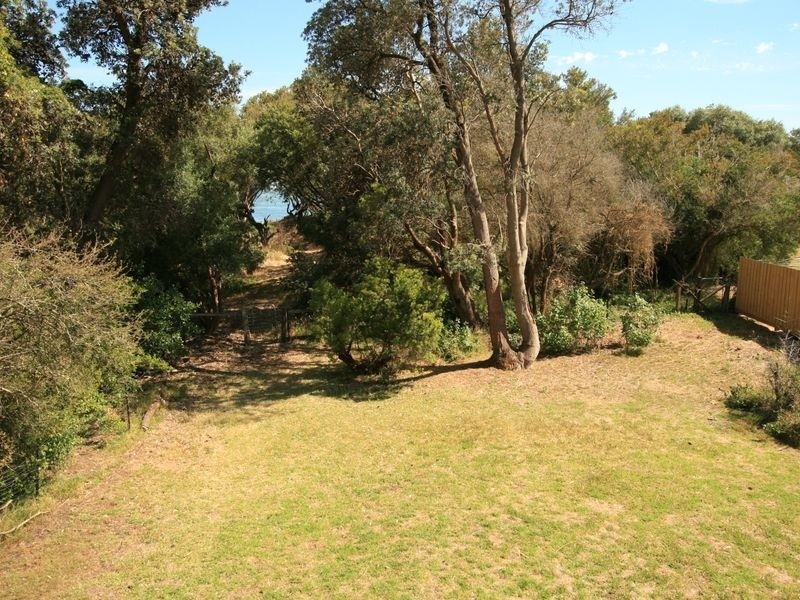 36 Beach Street, Cowes VIC 3922