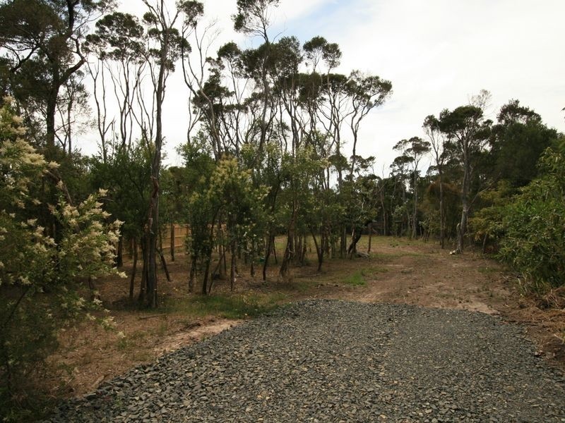 5 Holiday Court, Cowes VIC 3922