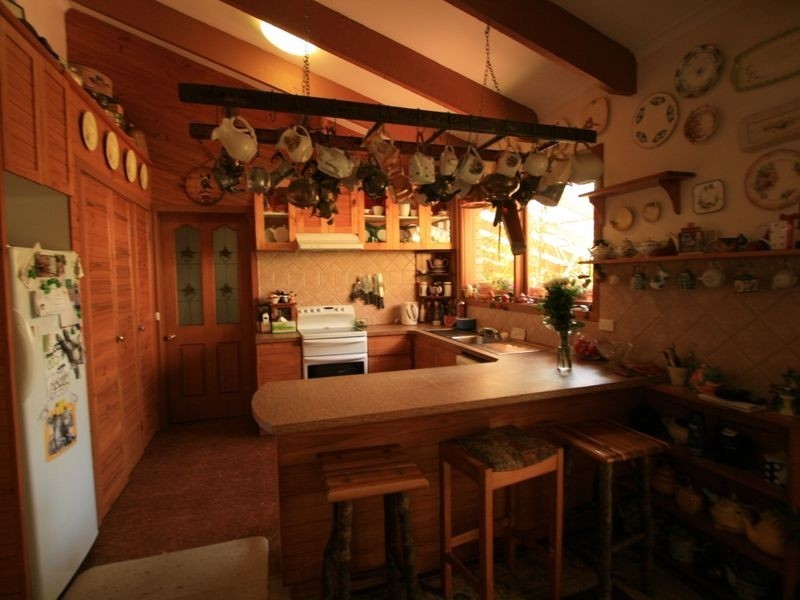 4 Hill Court, Cowes VIC 3922