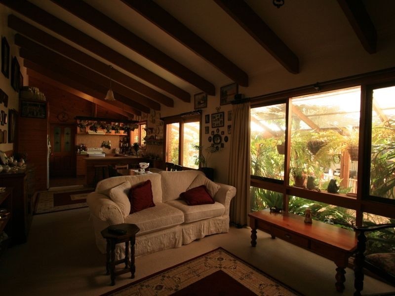 4 Hill Court, Cowes VIC 3922