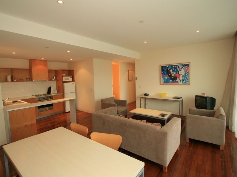 16/9 Cnr Chapel Street & Bass Avenue, Cowes VIC 3922