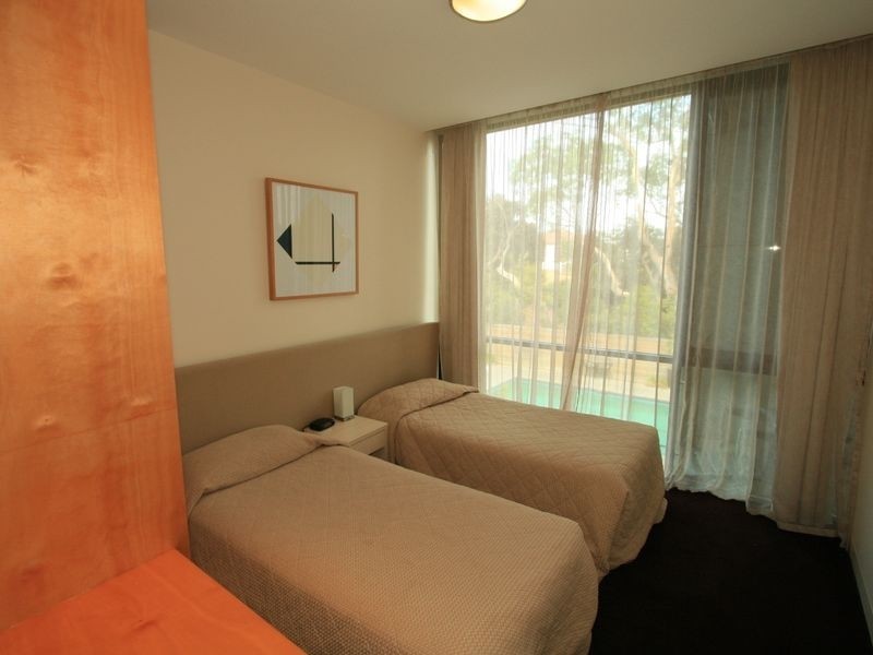 16/9 Cnr Chapel Street & Bass Avenue, Cowes VIC 3922