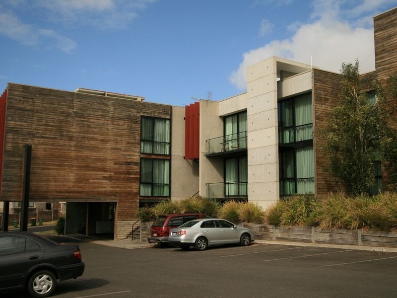 16/9 Cnr Chapel Street & Bass Avenue, Cowes VIC 3922