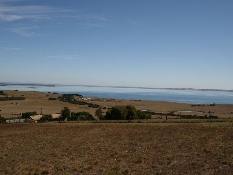 45 Punchbowl Road, San Remo VIC 3925