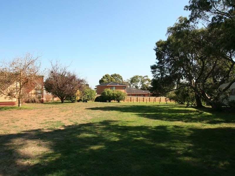 34 Alexander Avenue, Cowes VIC 3922