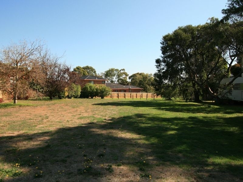 34 Alexander Avenue, Cowes VIC 3922