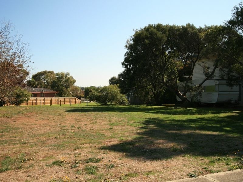 34 Alexander Avenue, Cowes VIC 3922