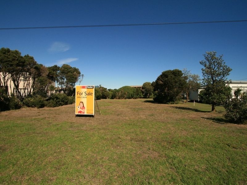 23 Malcalm Avenue, Surf Beach VIC 3922