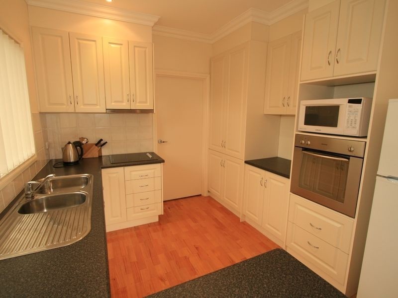 2/19 Church Street, Cowes VIC 3922