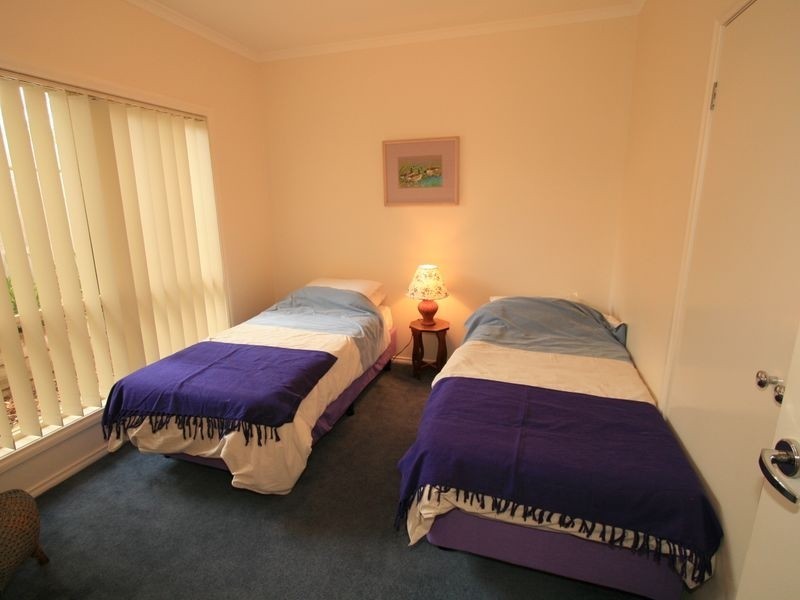 2/19 Church Street, Cowes VIC 3922