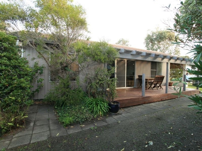 21 Lansell Road, Cowes VIC 3922