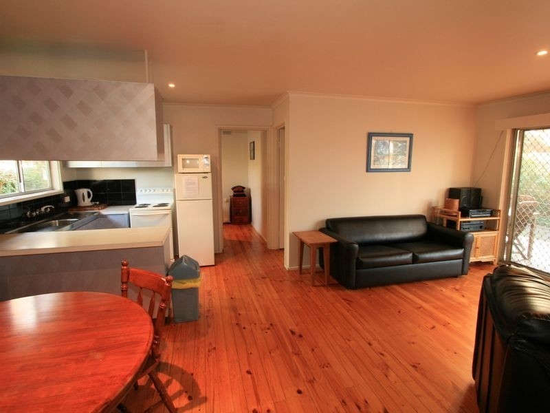 21 Lansell Road, Cowes VIC 3922