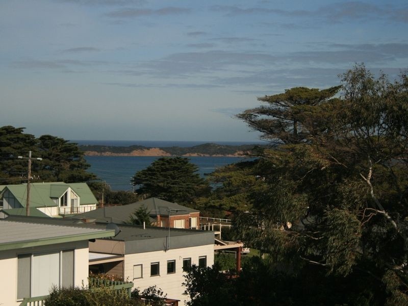 1 The Mount Drive, San Remo VIC 3925