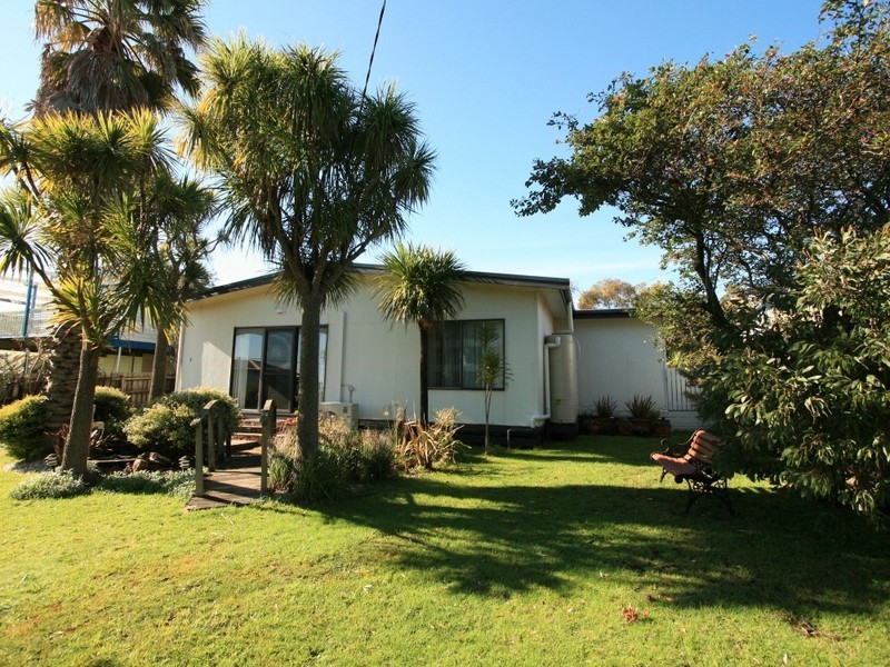 7 Bowcombe Crescent, Ventnor VIC 3922