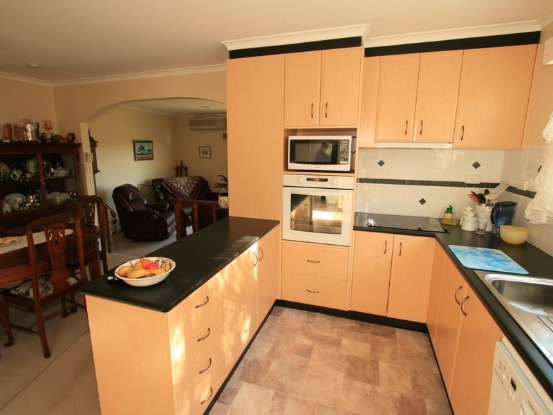 7 Bowcombe Crescent, Ventnor VIC 3922