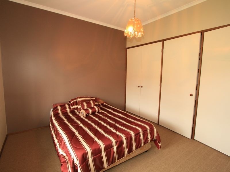 18 Albany Road, Cowes VIC 3922