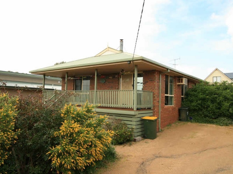 17 San Remo Crescent, Sunset Strip VIC 3922