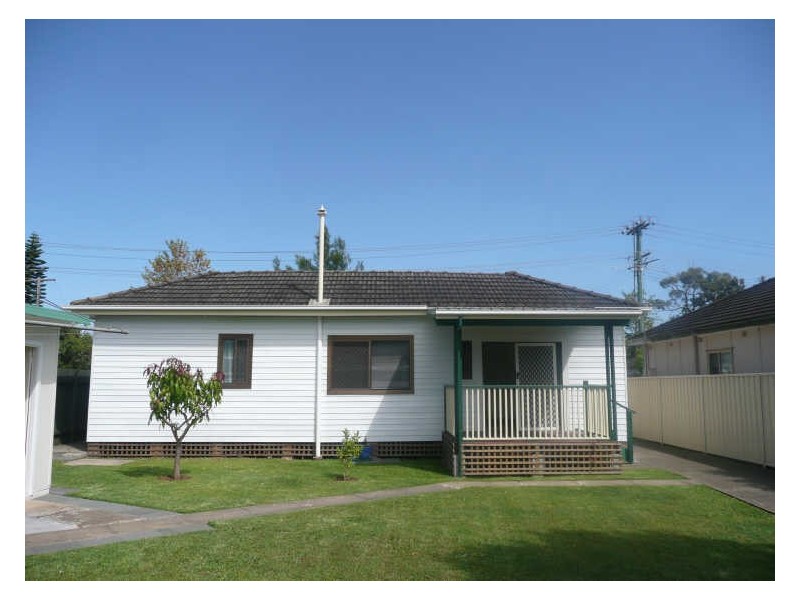 10 Leonard Street, Colyton NSW 2760