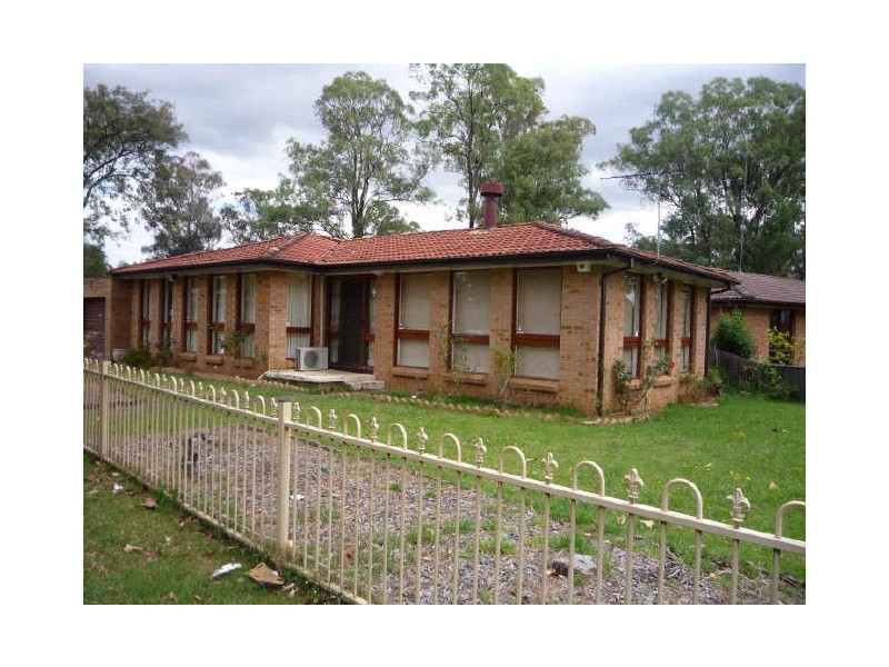 1 ADCOCH PLACE, Bidwill NSW 2770