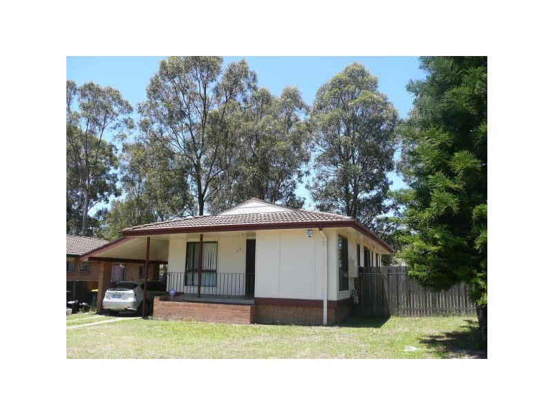 17 MANDOO DRIVE, Doonside NSW 2767