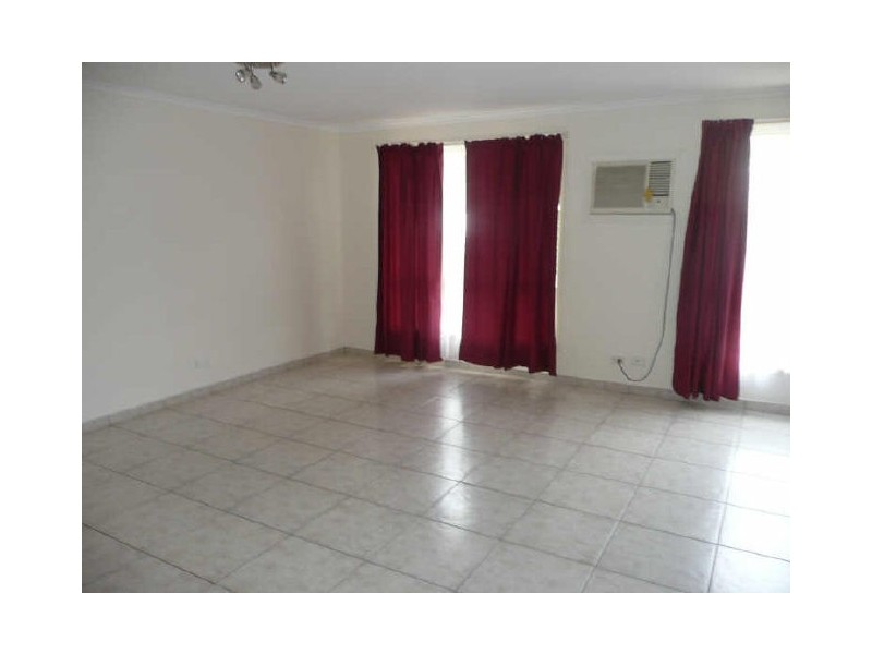 6 REE PLACE, St Clair NSW 2759