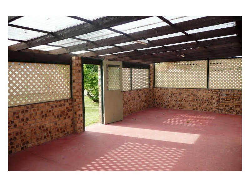 10 FEATHER STREET, St Clair NSW 2759