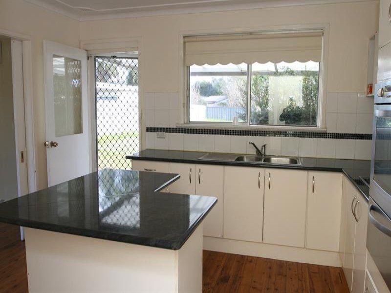 17 Wattle Avenue, St Marys North NSW 2760