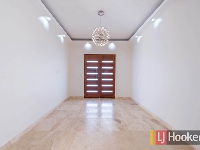 10 Pennard Crescent, Luddenham NSW 2745