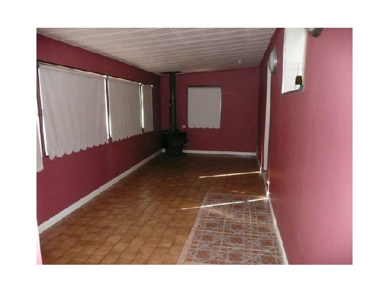 4 MELVILLE ROAD, St Clair NSW 2759