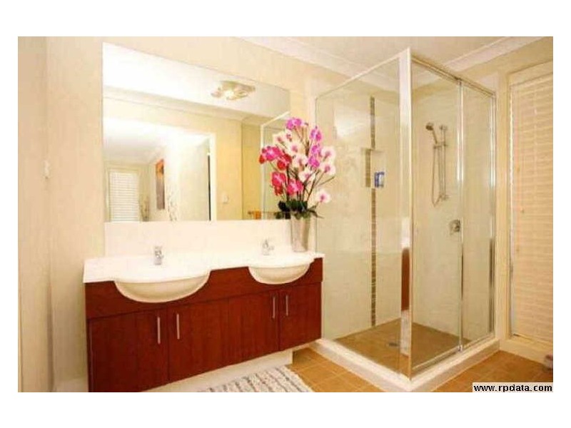 6 Voller Street, Ropes Crossing NSW 2760