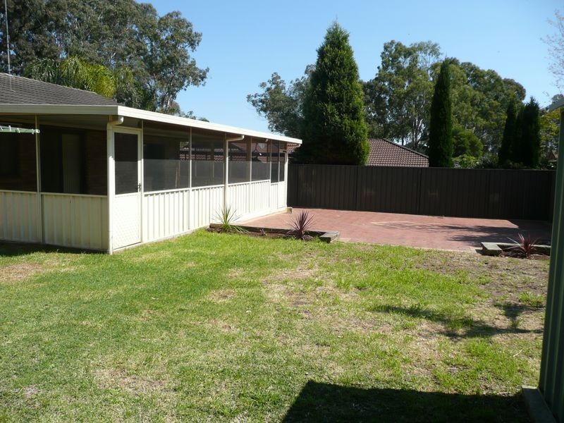 7 Ibis Place, St Clair NSW 2759