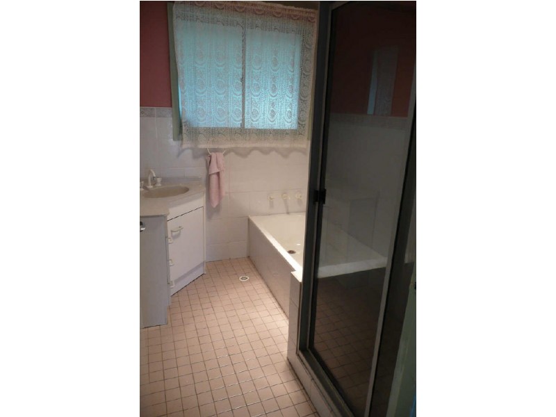 5 CUNNINGHAM CLOSE, St Clair NSW 2759