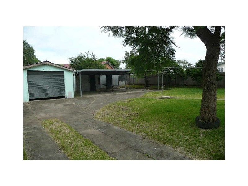 6 LANG CRESCENT, Blackett NSW 2770