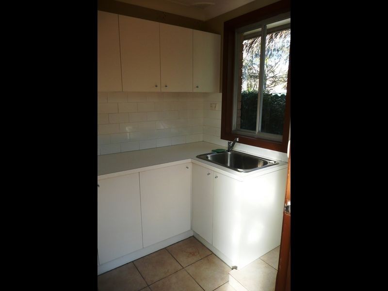 5 JOHN SULMAN PLACE, St Clair NSW 2759