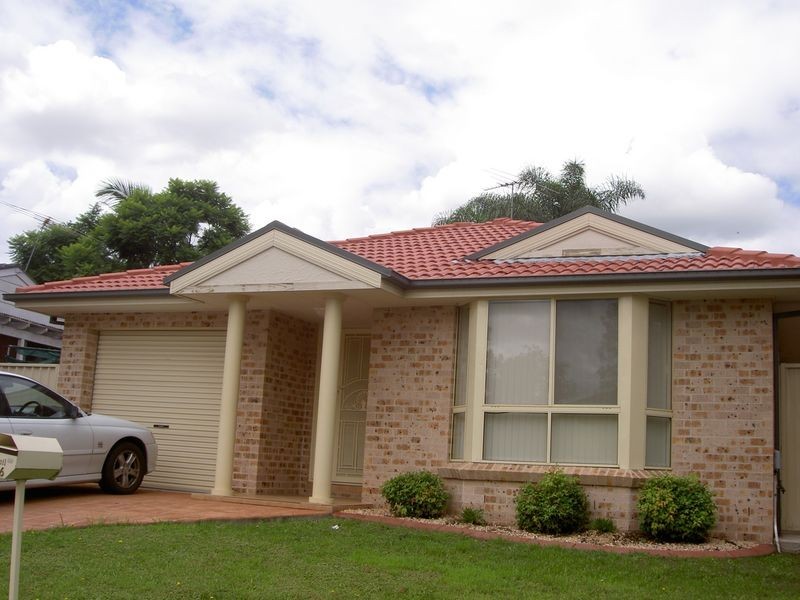 16 Autumnleaf Parade, St Clair NSW 2759