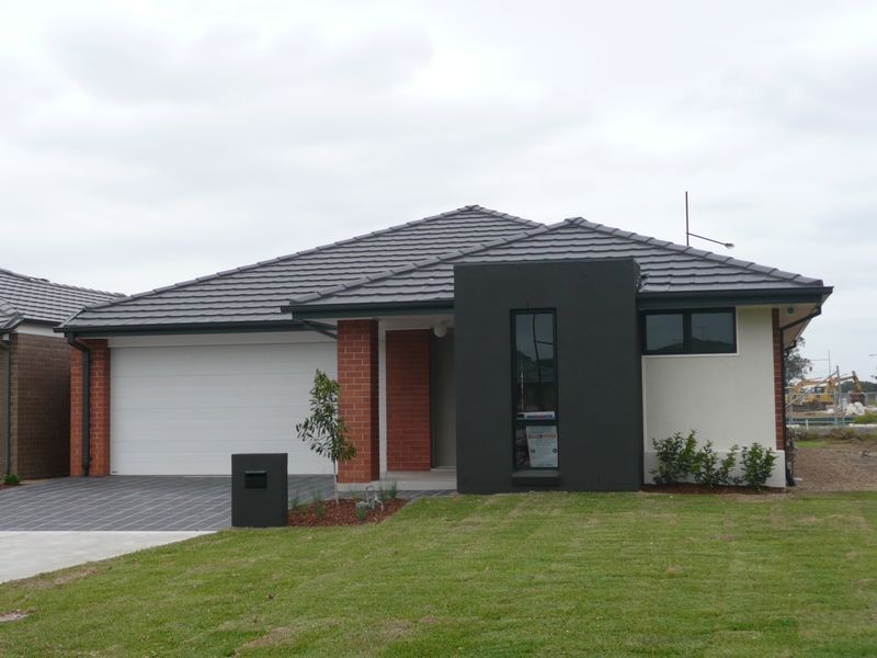 19 Rosedale Court, Ropes Crossing NSW 2760