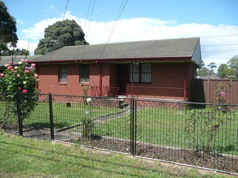 43 MANILA ROAD, Lethbridge Park NSW 2770