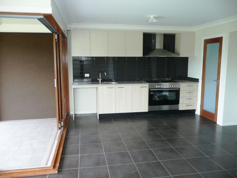 38 Mackay Circuit, Ropes Crossing NSW 2760