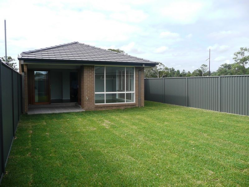 38 Mackay Circuit, Ropes Crossing NSW 2760