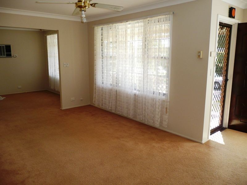 7 FAUST GLEN, St Clair NSW 2759