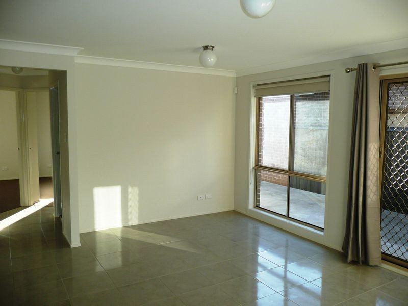 46 MACKAY CCT, Ropes Crossing NSW 2760