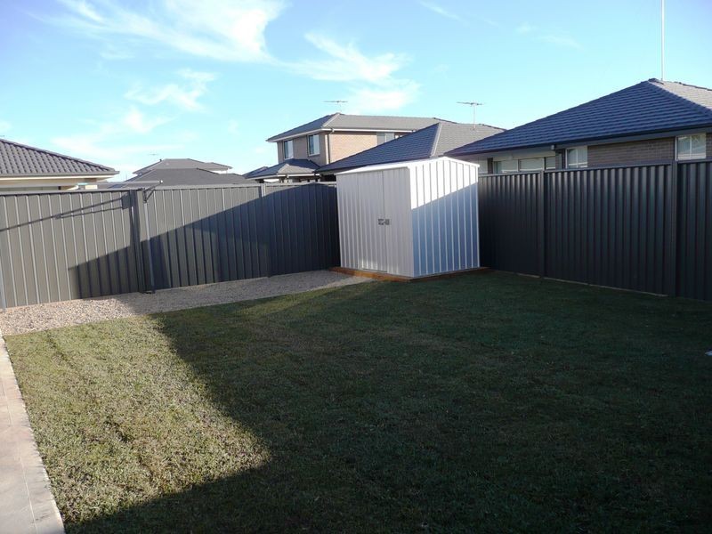 46 MACKAY CCT, Ropes Crossing NSW 2760