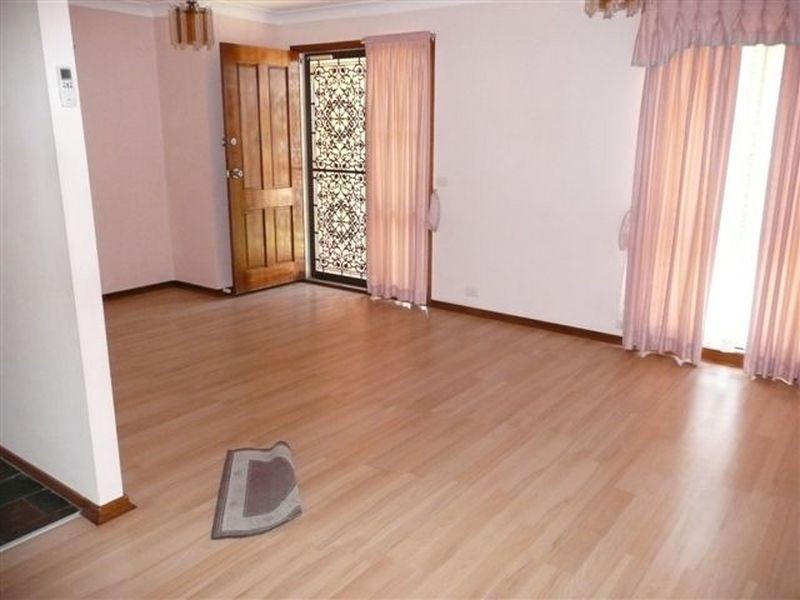 35 Swallow Drive, Erskine Park NSW 2759