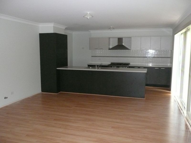 14 SCOTT STREET, Ropes Crossing NSW 2760