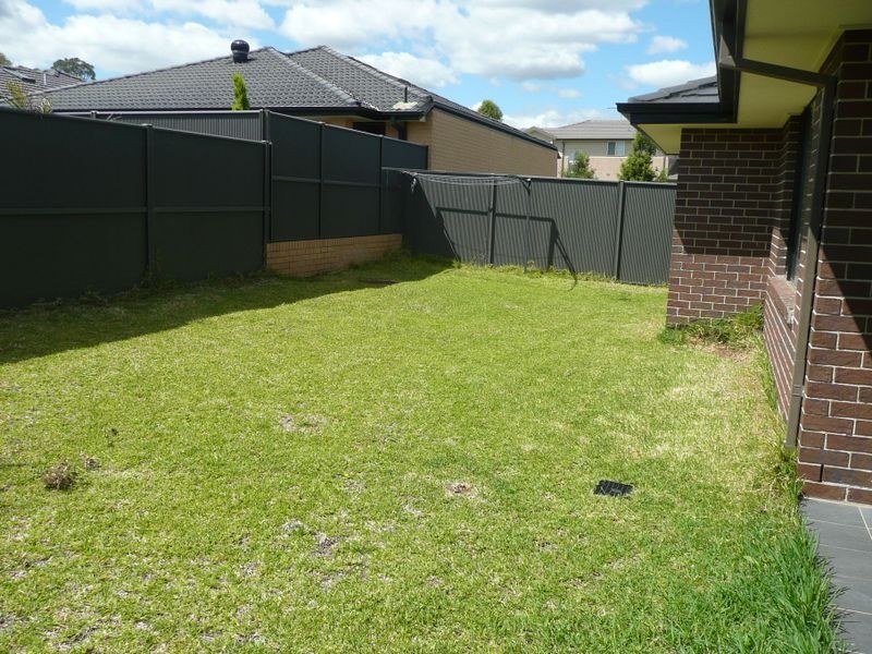 14 SCOTT STREET, Ropes Crossing NSW 2760